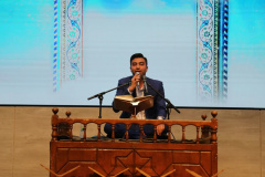 کرسی تلاوت و تدبر در قرآن