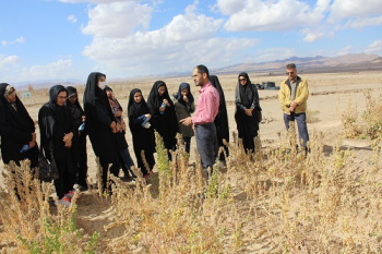 بازدید دانشجویان از مجتمع تحقیقات گیاهان دارویی جهاددانشگاهی خراسان جنوبی