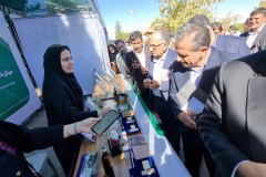 حضور مرکز خدمات تخصصی گیاهان دارویی استراتژیک واحد در نمایشگاه جشنواره عناب
