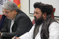 نشست مسئولان جهاددانشگاهی و رئیس نمایندگی وزارت امور خارجه در خراسان جنوبی با تجار افغانستانی
