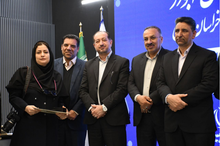 سردبیر خبرگزاری ایکنای خراسان جنوبی حائز رتبه برتر جشنواره رسانه‌ای ابوذر شد