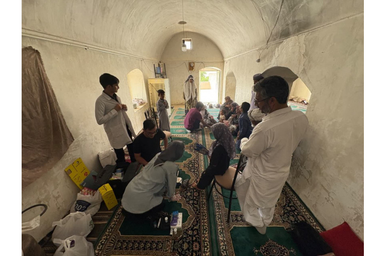 اعزام کاروان جهادی «مهرباران» به روستاهای مرزی درمیان؛ از بهسازی مدارس تا غربالگری سلامت