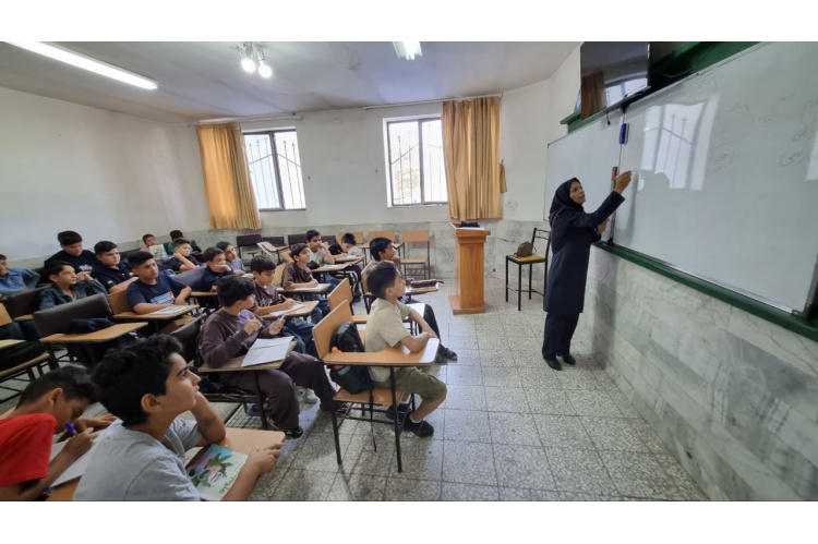 طرح "نذر آموزشی" در جهاددانشگاهی خراسان جنوبی در حال اجراست+ عکس