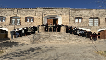 بازدید دانشجویان دانشگاه علوم پزشکی بیرجند از بافت تاریخی شهر بیرجند در راستای طرح ملی ایران مرز پرگهر