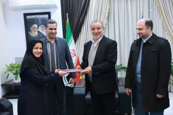 تجلیل استاندار خراسان جنوبی از مدیر سازمان دانشجویان جهاددانشگاهی استان